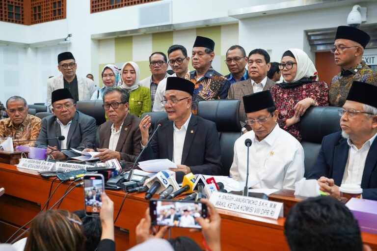 Kemenag dan Komisi VIII Sepakati Biaya Haji 2025 Turun, Jemaah Bayar Rerata Rp55,43 Juta